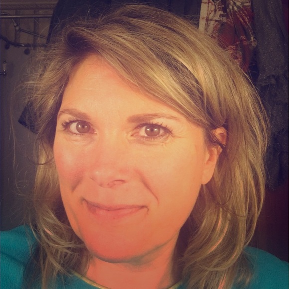 Meet your Posher, Mollie - Picture 3 of 3